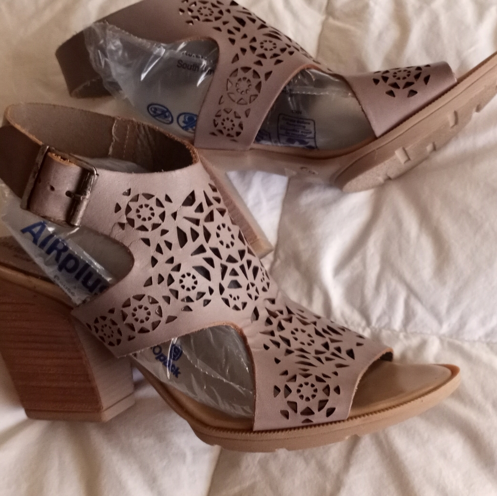 Barbara Barbieri, High-heeled 👠 sandles...